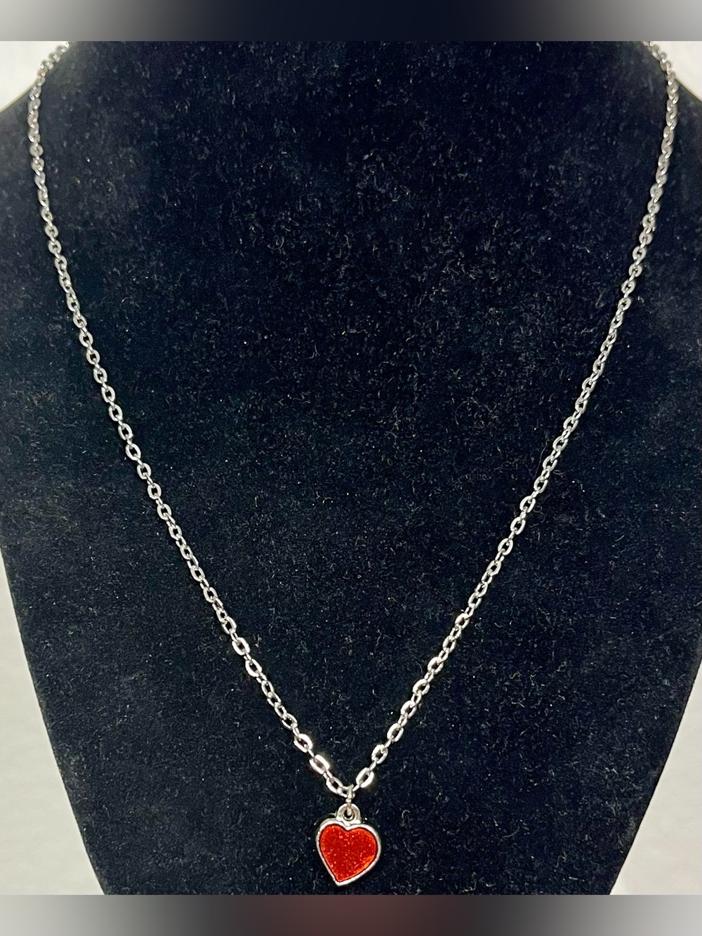 Vintage Y2K Silver Chain Necklace with Red Heart Pendant